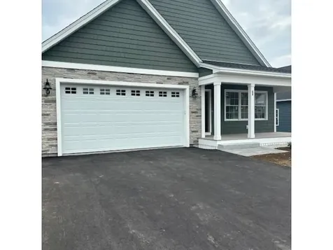 68 Mulberry Lane Epping NH 03042