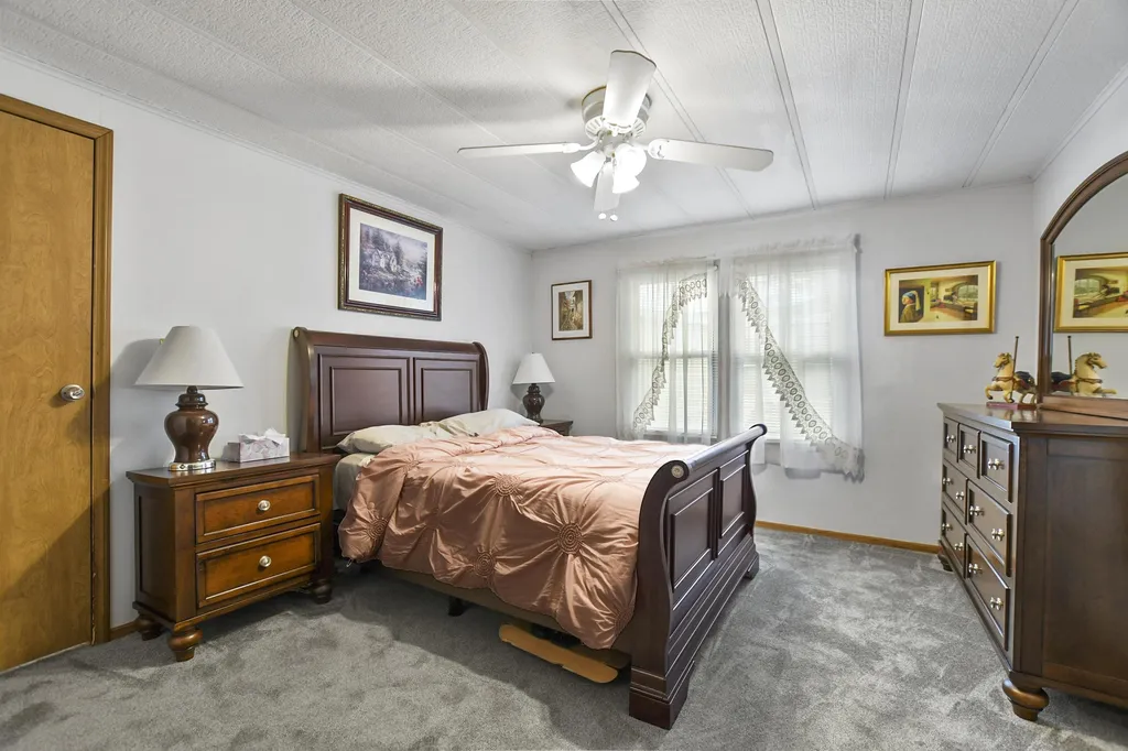 15 Sandpiper Path North Hampton NH 03862