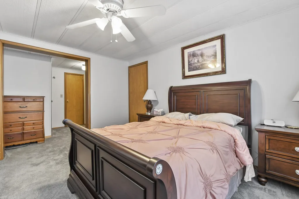15 Sandpiper Path North Hampton NH 03862