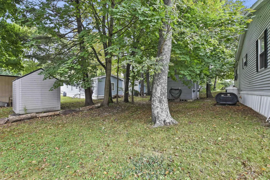 15 Sandpiper Path North Hampton NH 03862