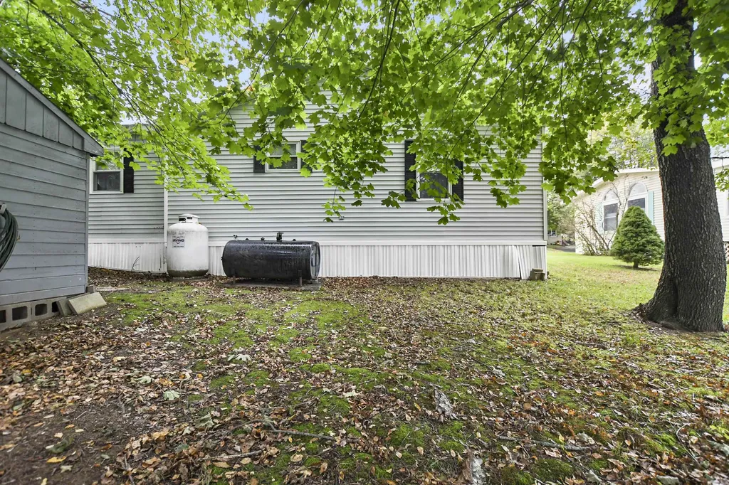 15 Sandpiper Path North Hampton NH 03862