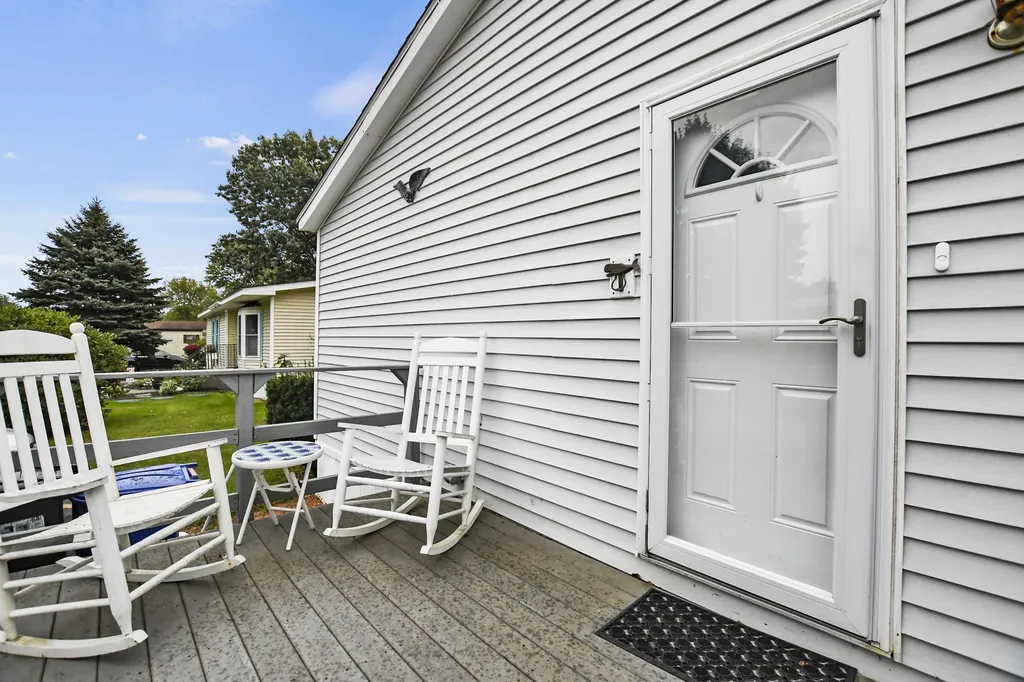 15 Sandpiper Path North Hampton NH 03862