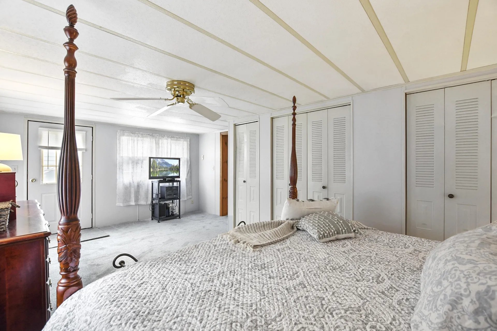 15 Sandpiper Path North Hampton NH 03862