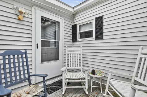 15 Sandpiper Path North Hampton NH 03862