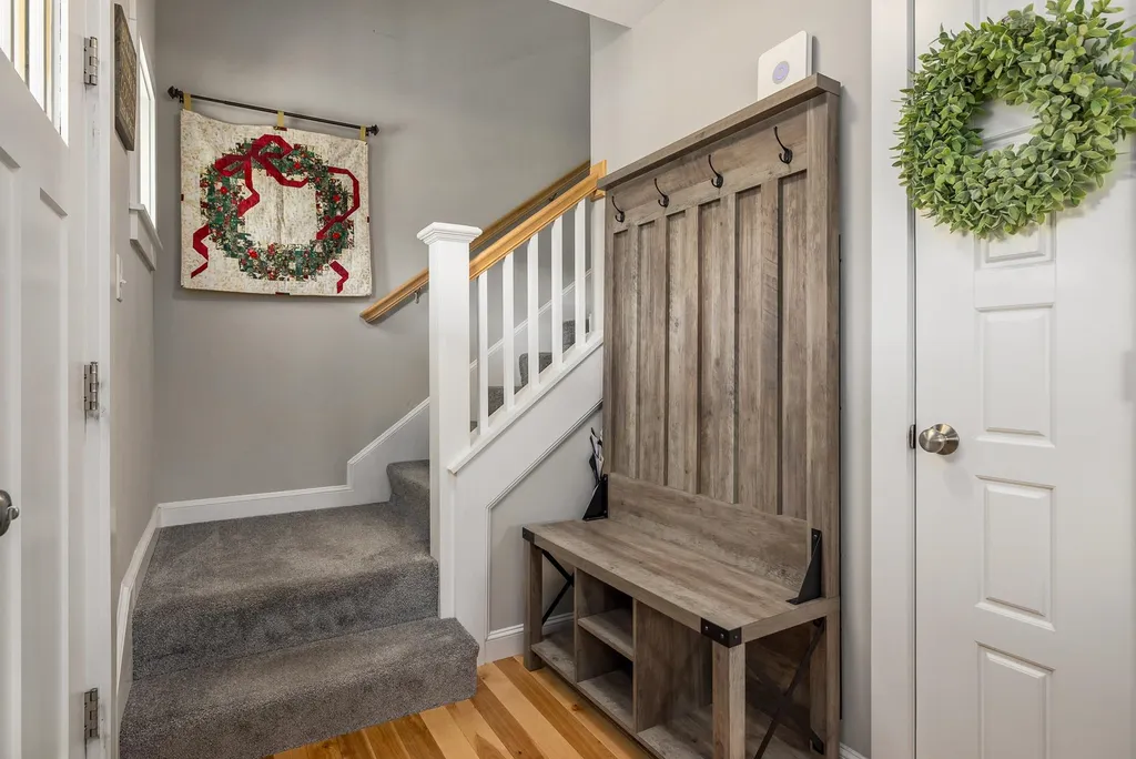 29 Huntington Way Kittery ME 03904