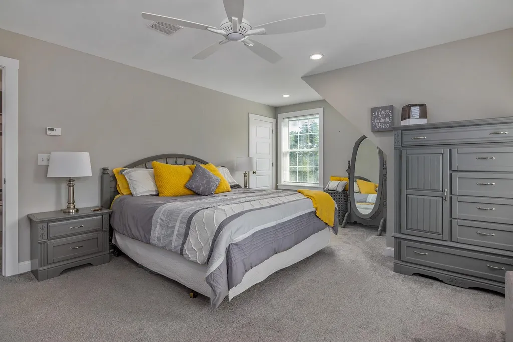 29 Huntington Way Kittery ME 03904