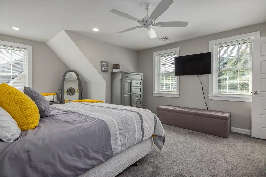 29 Huntington Way Kittery ME 03904