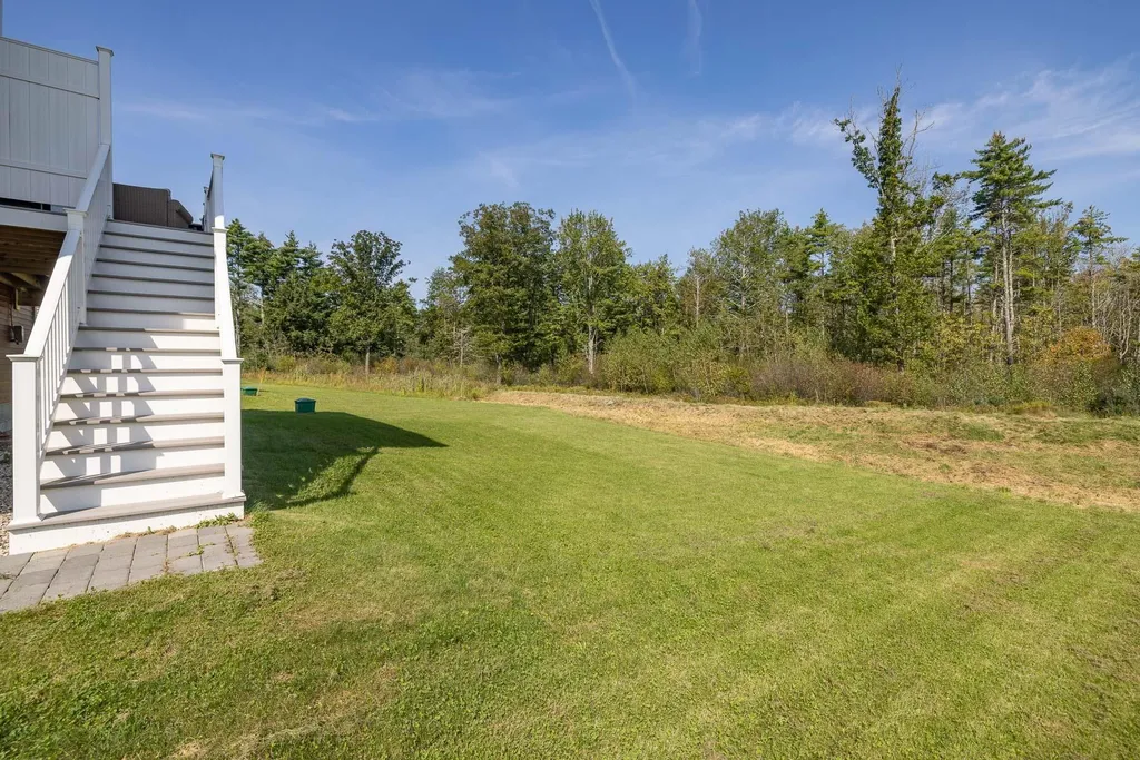 29 Huntington Way Kittery ME 03904