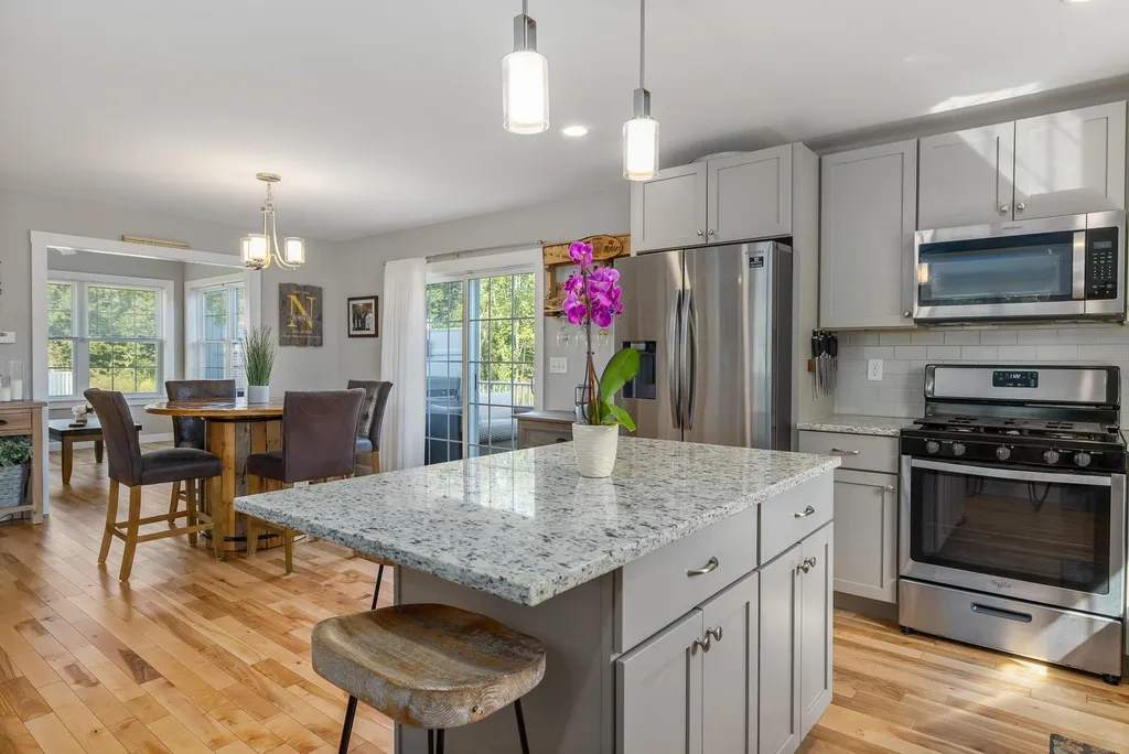 29 Huntington Way Kittery ME 03904