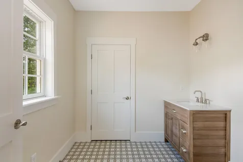 15 Hay Meadow Lane Jericho VT 05465