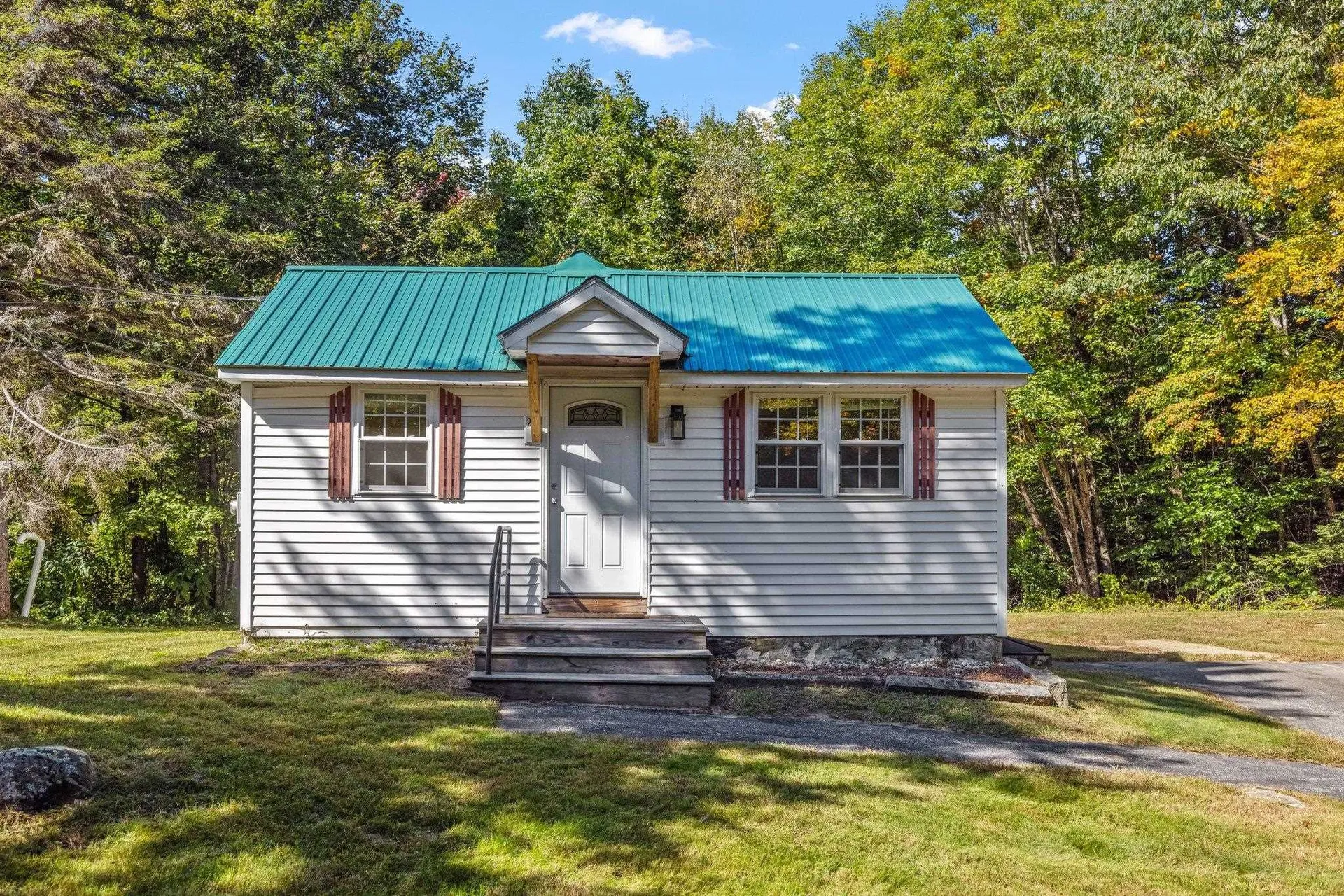 260 Beach Pond Road Wolfeboro NH 03894