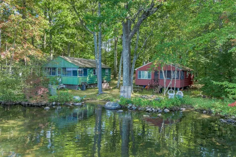 17 Chestnut Street Belmont NH 03220