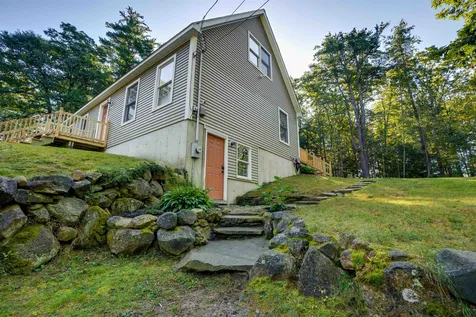 91 North Road Sandown NH 03873