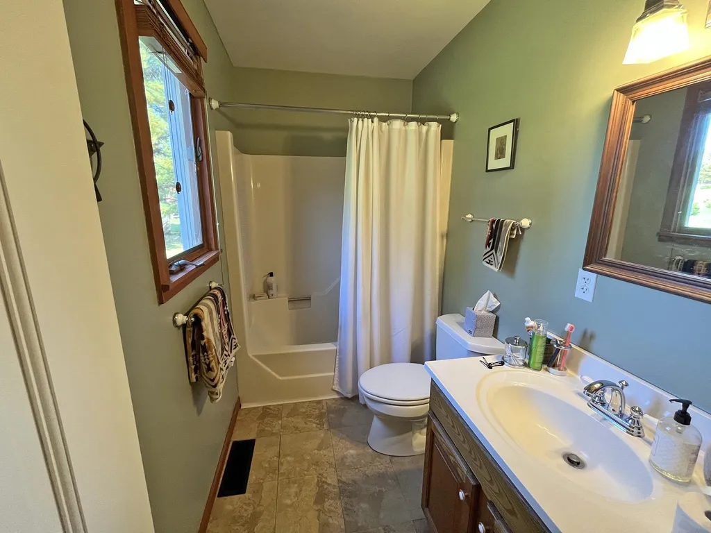 52 Old Cornfield Road Moretown VT 05660