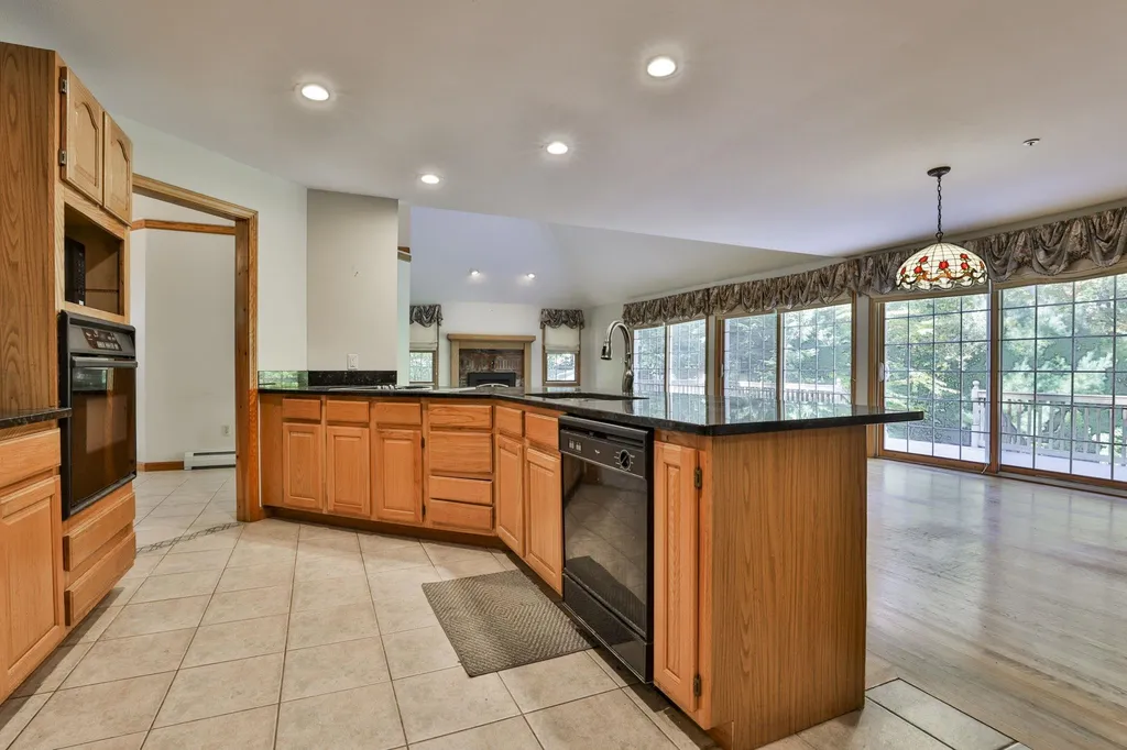 198 Whitehall Road Hooksett NH 03106