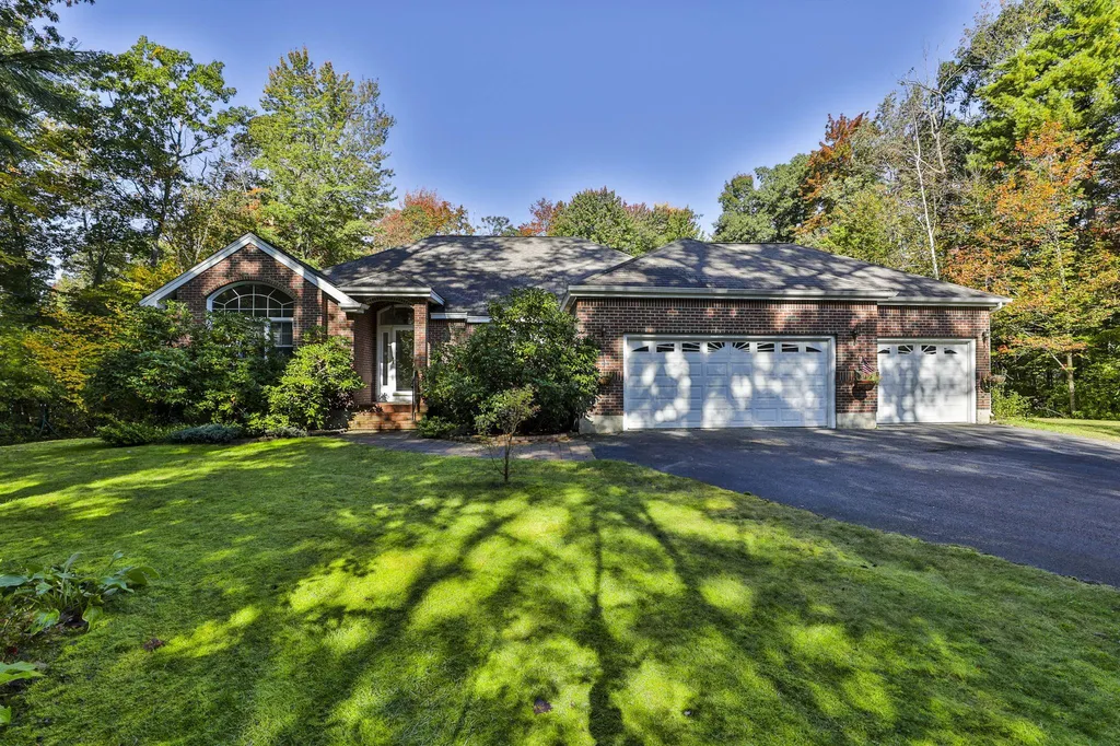 198 Whitehall Road Hooksett NH 03106
