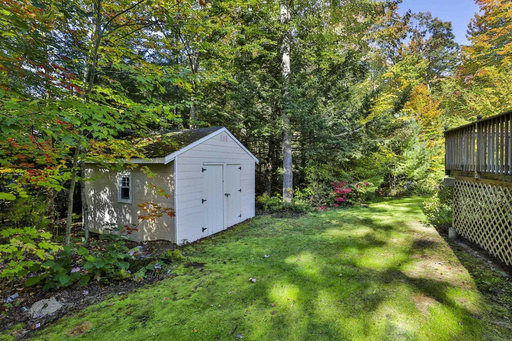 198 Whitehall Road Hooksett NH 03106