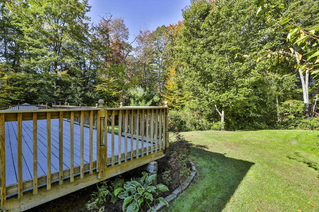 198 Whitehall Road Hooksett NH 03106