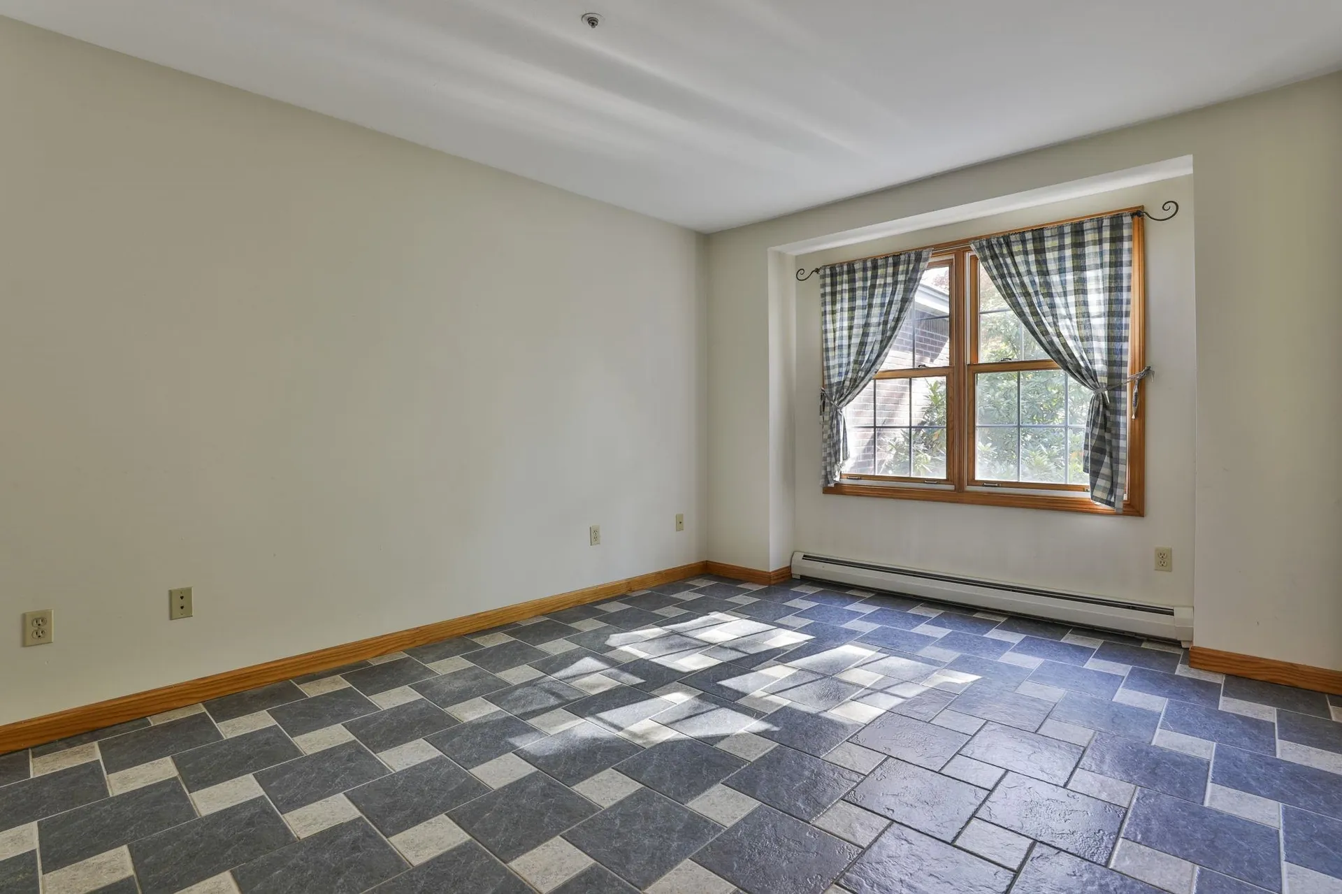 198 Whitehall Road Hooksett NH 03106