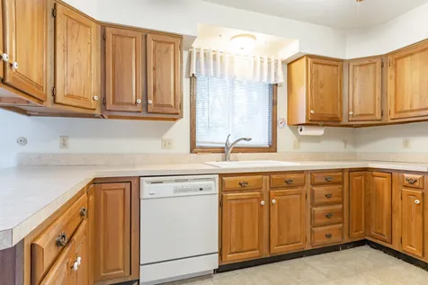 103 Portsmouth Avenue Manchester NH 03109