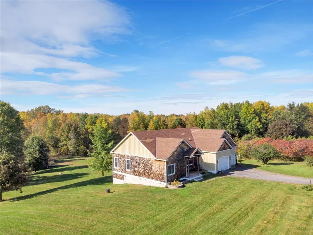 80 Watsons Ridge North Hero VT 05474