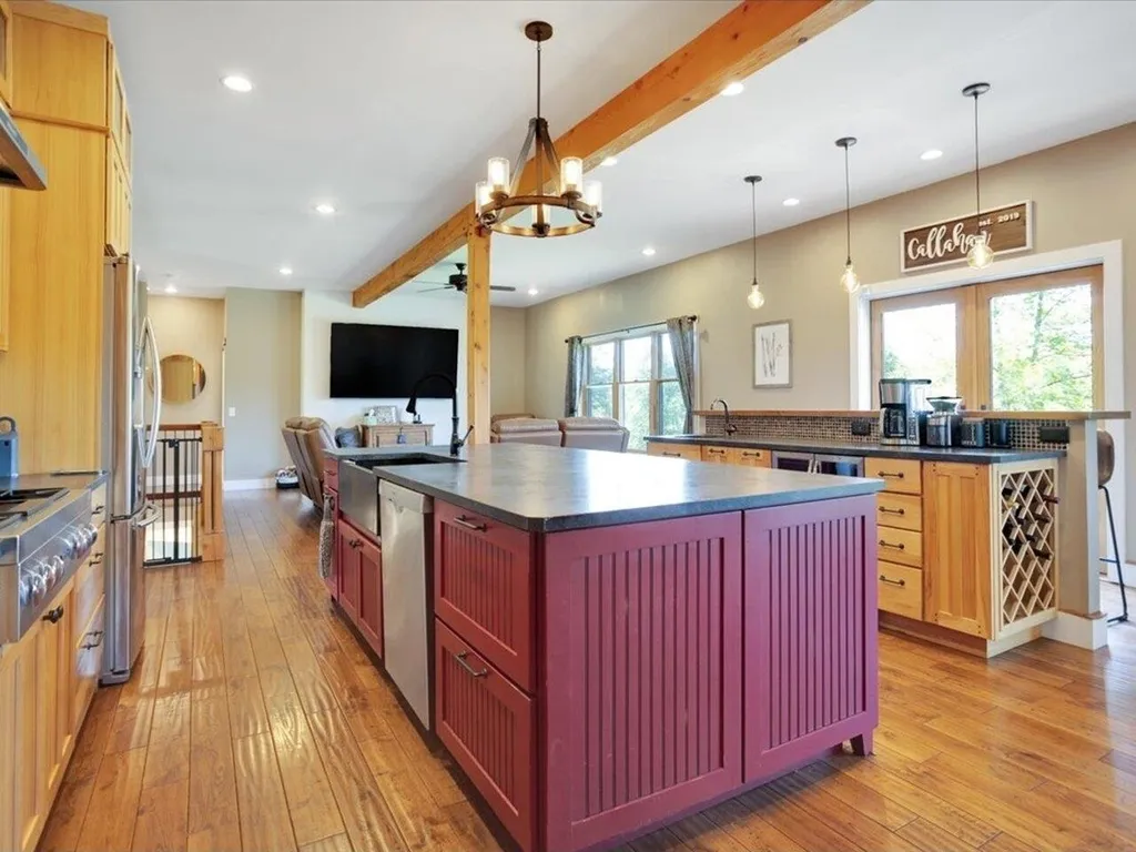 80 Watsons Ridge North Hero VT 05474