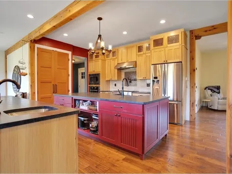 80 Watsons Ridge North Hero VT 05474