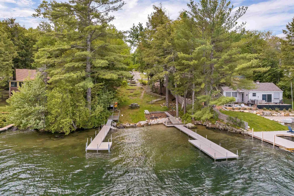 7 Kendra Lane New Durham NH 03855