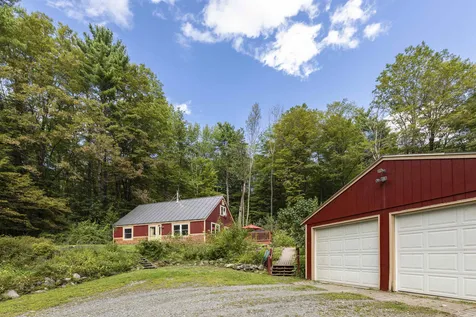 25 Moss Road Lebanon NH 03766