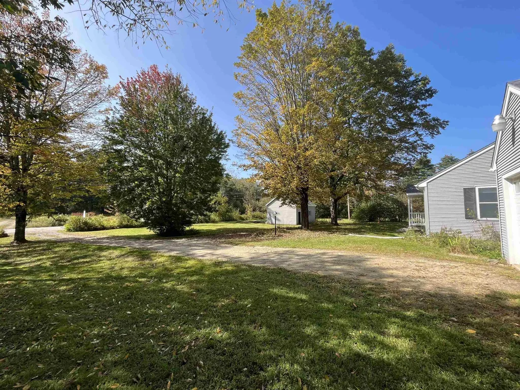 99 Garland Road Barnstead NH 03218