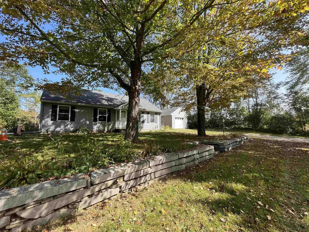 99 Garland Road Barnstead NH 03218