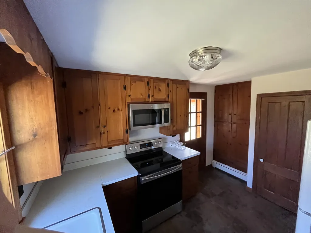 99 Garland Road Barnstead NH 03218