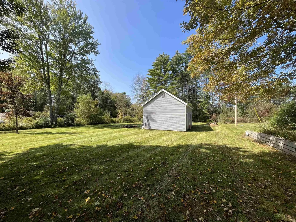 99 Garland Road Barnstead NH 03218