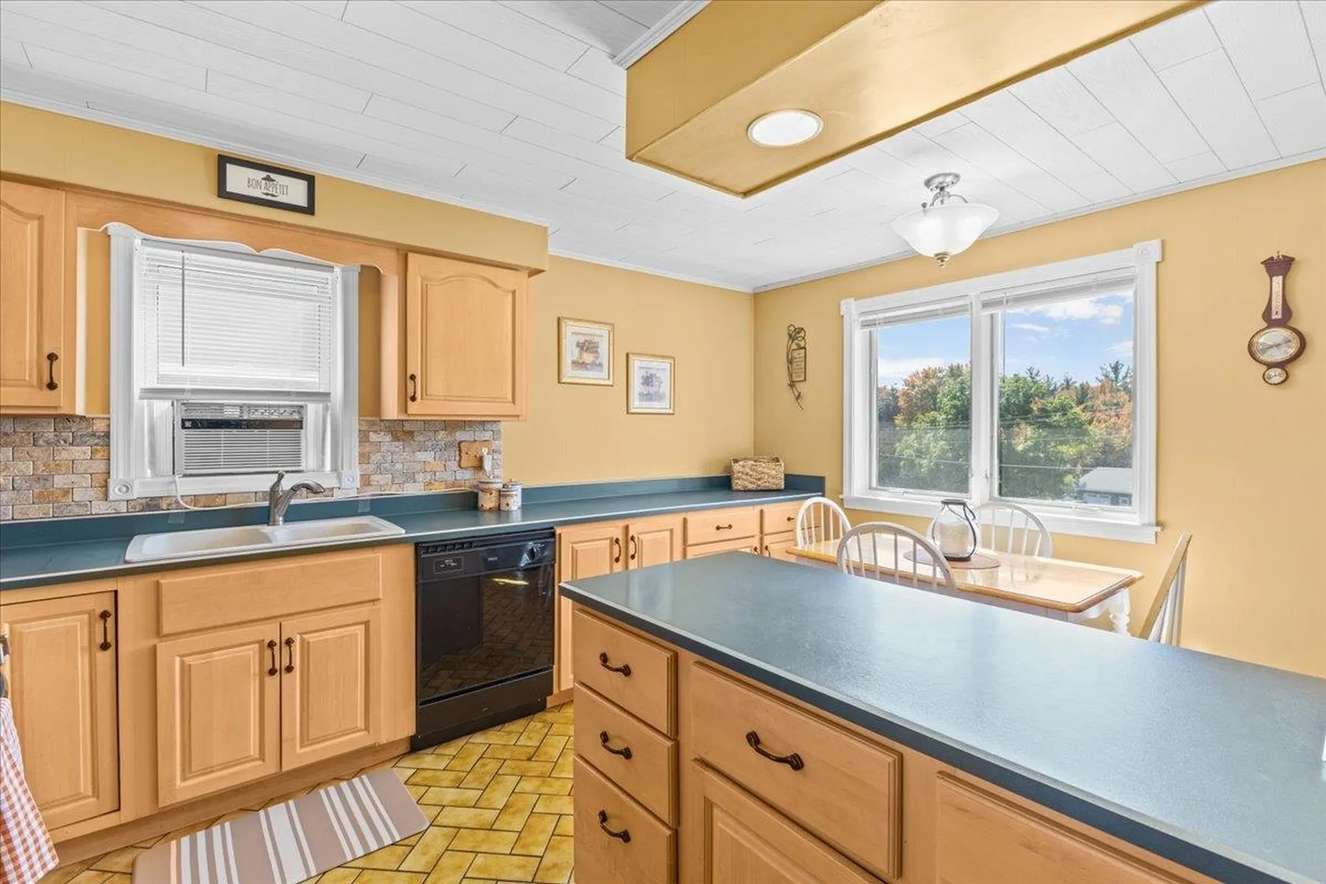 2460 Skunk Hill Road Georgia VT 05454