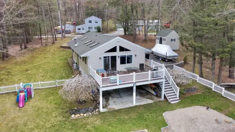 209 Camelot Shore Drive Farmington NH 03835