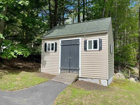 209 Camelot Shore Drive Farmington NH 03835