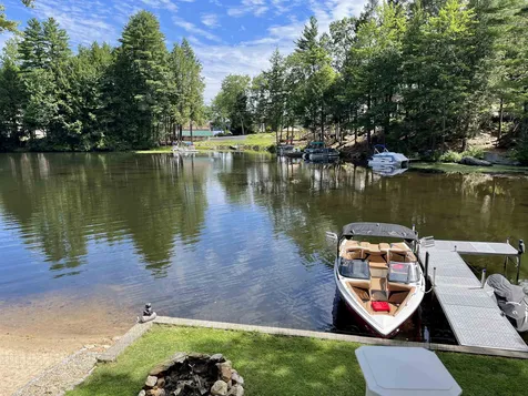 209 Camelot Shore Drive Farmington NH 03835