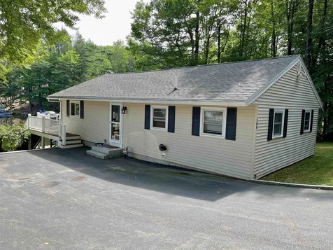 209 Camelot Shore Drive Farmington NH 03835