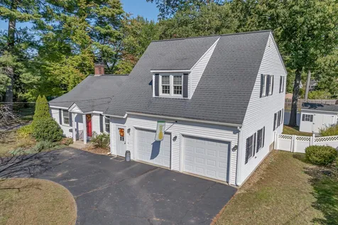 8 Plummer Road Bedford NH 03110