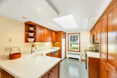 8 Plummer Road Bedford NH 03110
