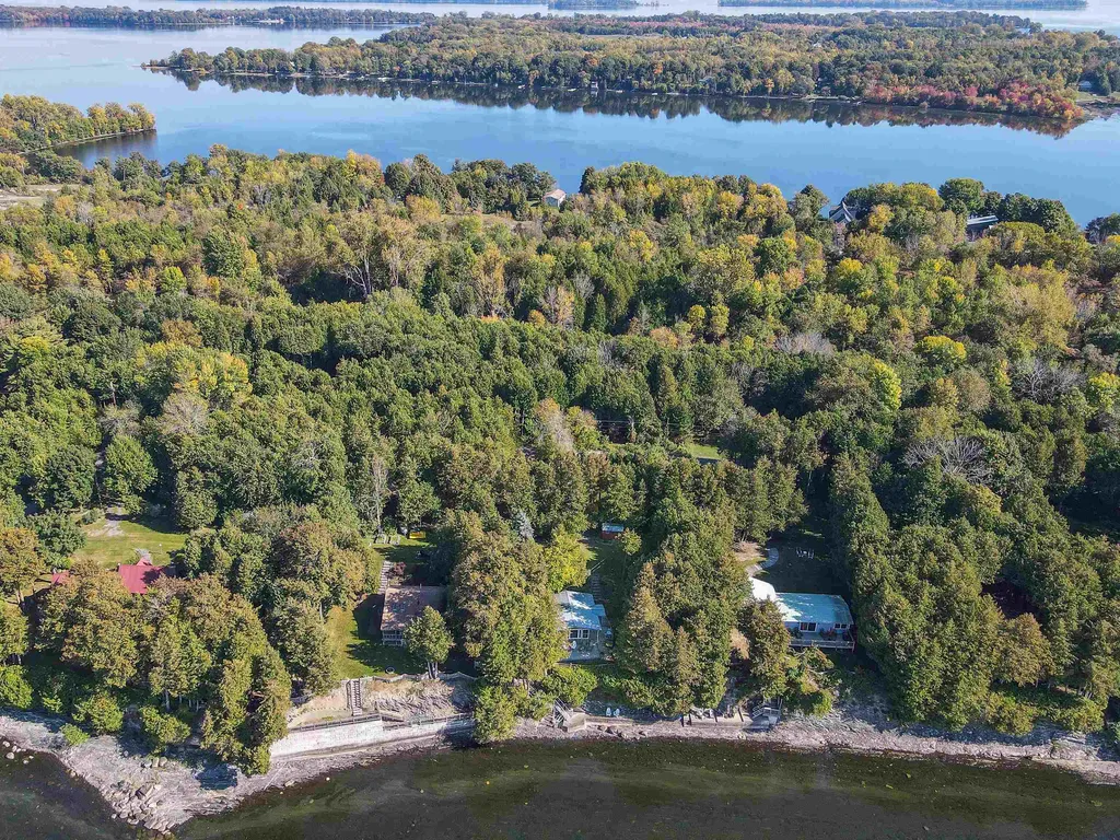 433 Cedarvale Lane North Hero VT 05474