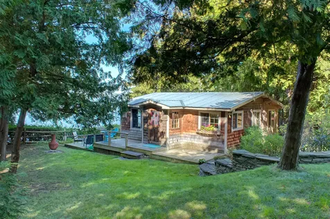 433 Cedarvale Lane North Hero VT 05474