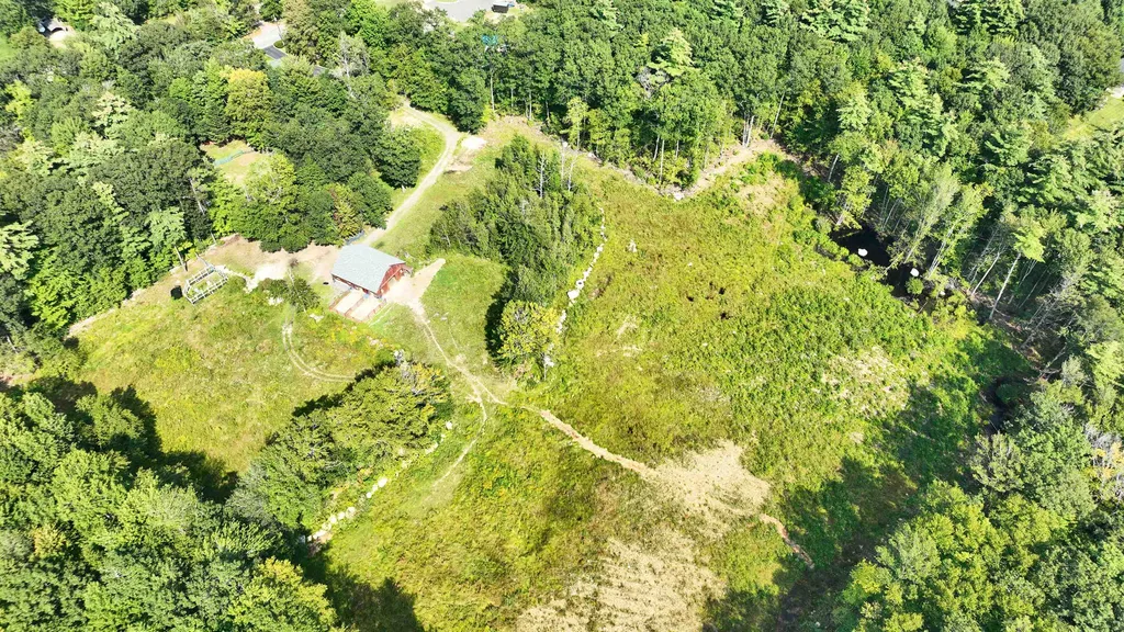 96 Green Road Raymond NH 03077