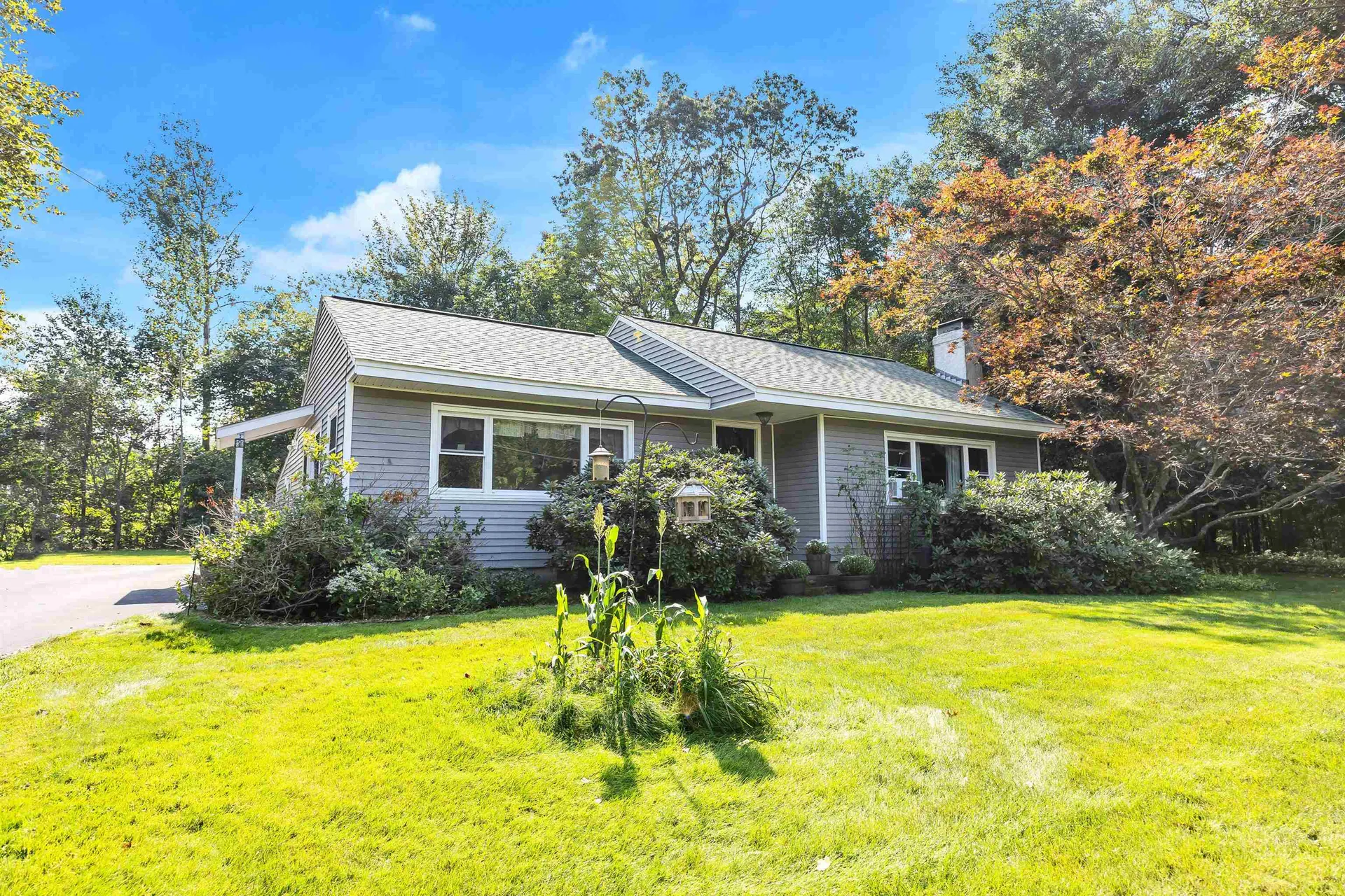 96 Green Road Raymond NH 03077