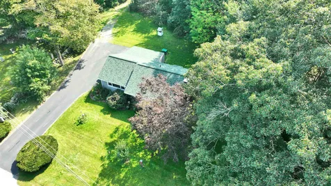 96 Green Road Raymond NH 03077