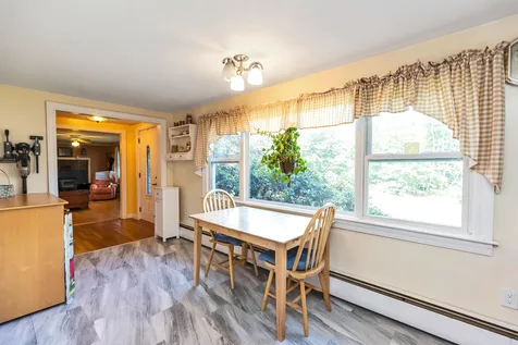 96 Green Road Raymond NH 03077