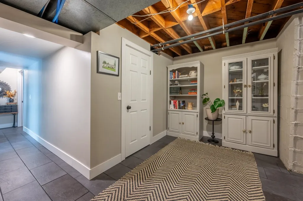246 Barrett Road New London NH 03257
