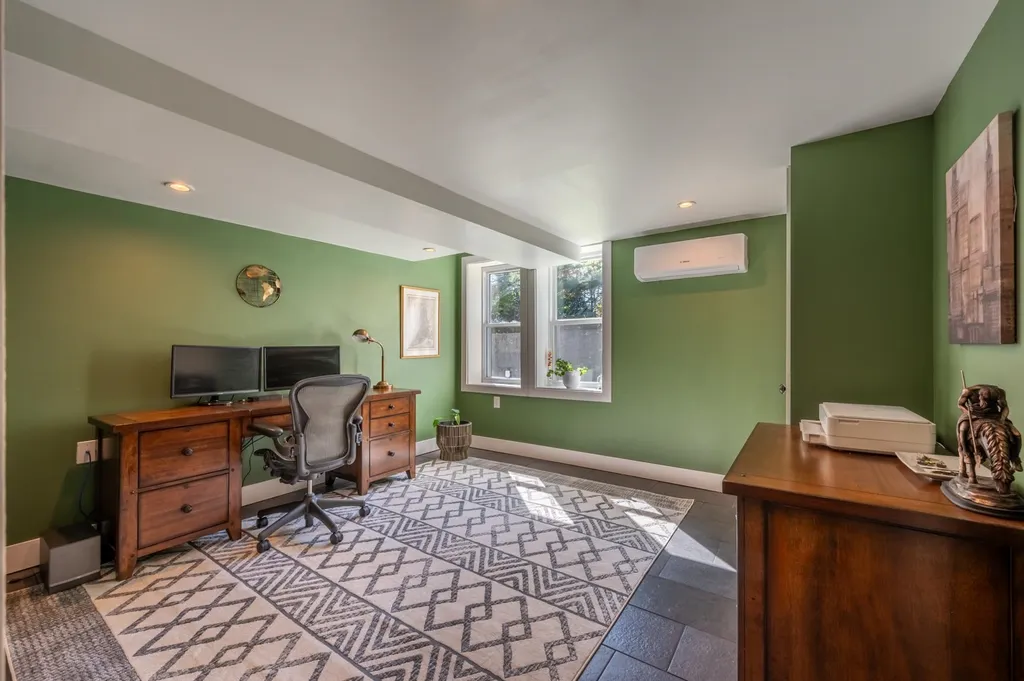 246 Barrett Road New London NH 03257