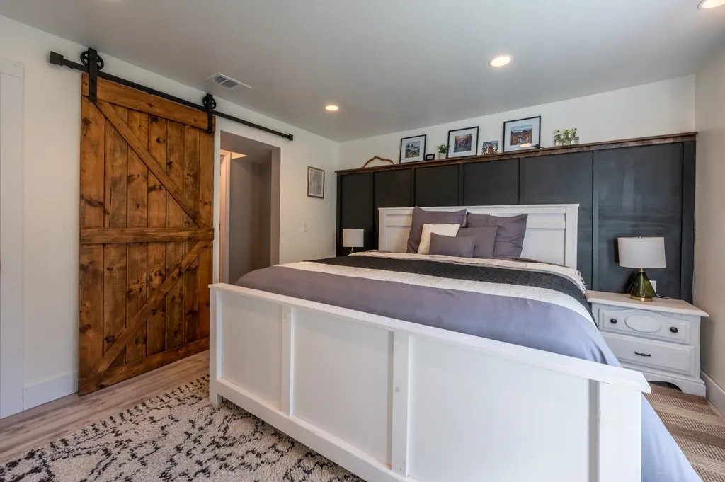246 Barrett Road New London NH 03257