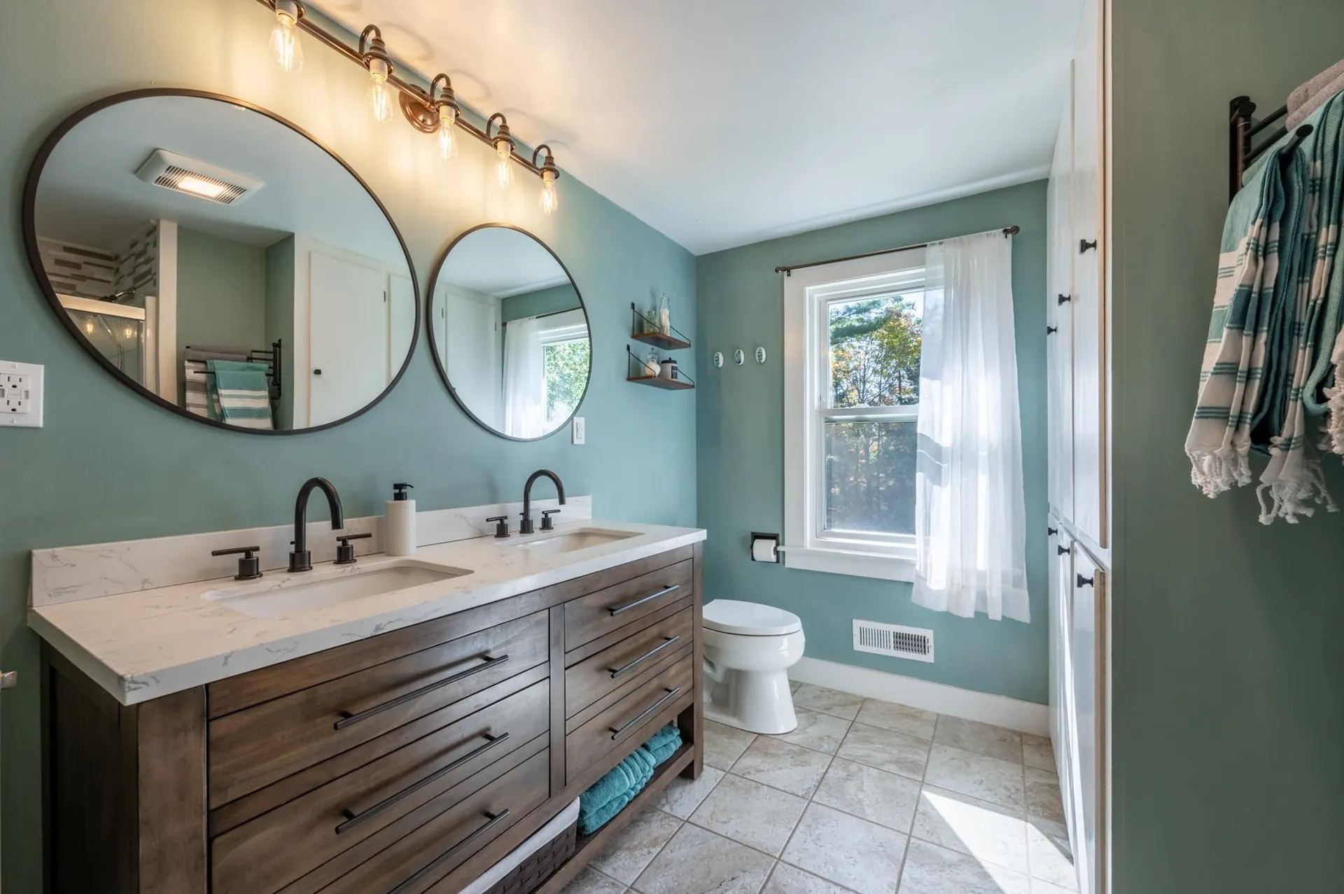 246 Barrett Road New London NH 03257